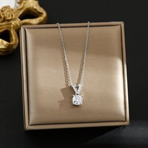 Elegant Silver Necklace with Crystal Pendant